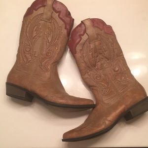 Cowboy boots-size 8